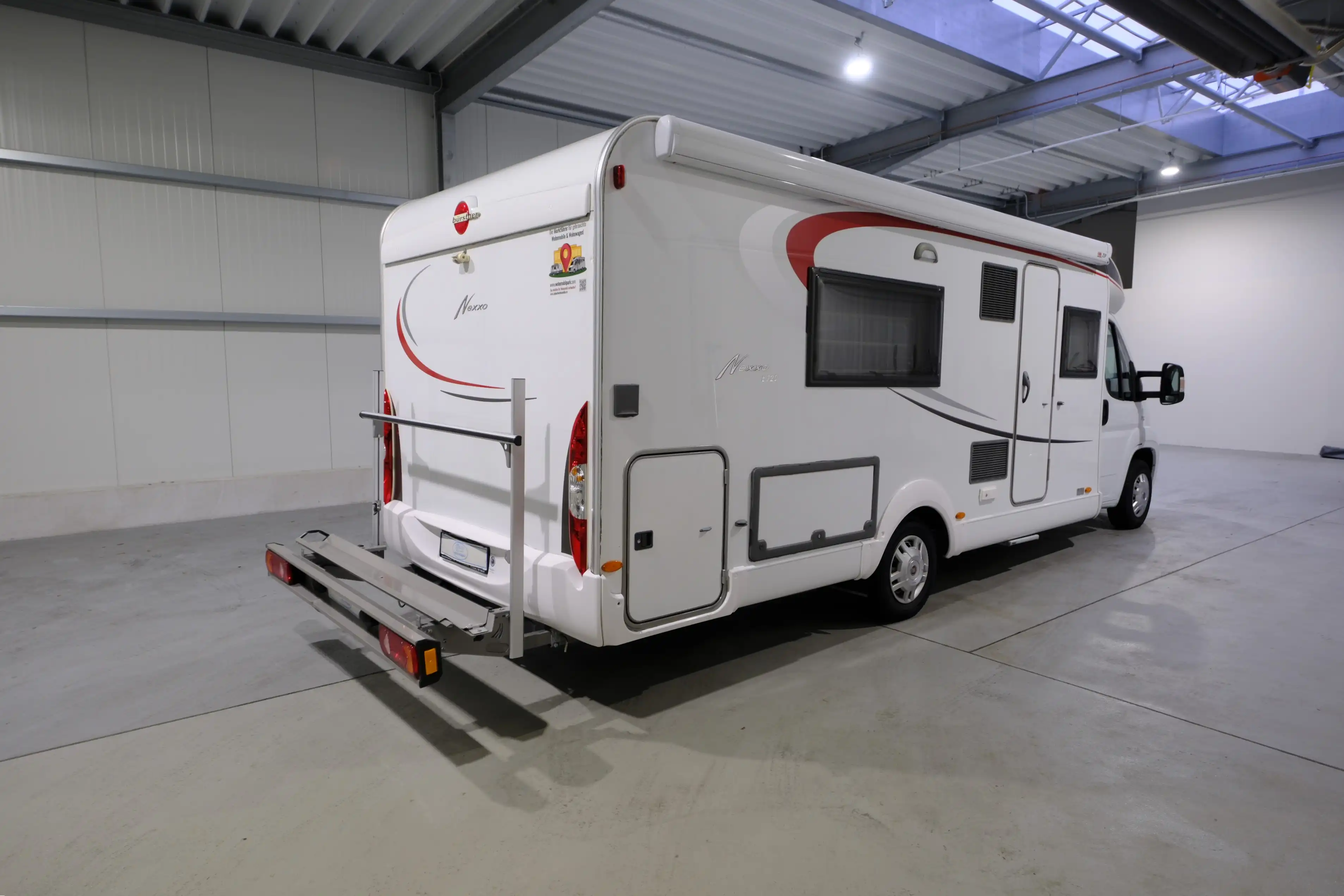 BUERSTNER Nexxo T 720